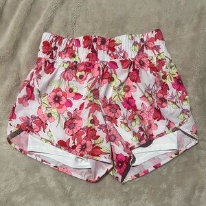 WOMENS ATHLETIC SHORTS